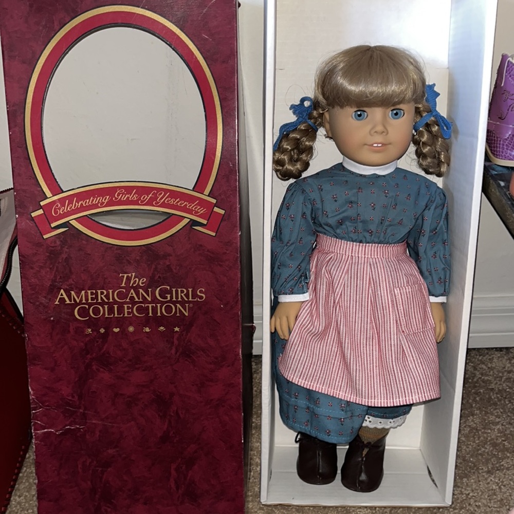 Pleasant Company Kirsten Doll IOB & Outfit